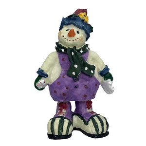 Hombre de Nieve Resina Sólida Hecho Rústico País Decorativo Colorido por World Bazaars, Inc - Imagen 1 de 7