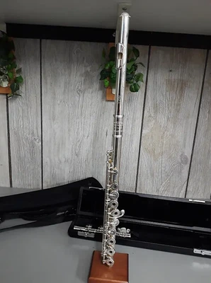 Haynes Amadeus AF-580 Flute w/ Case and Bag Used - Image 1 of 4
