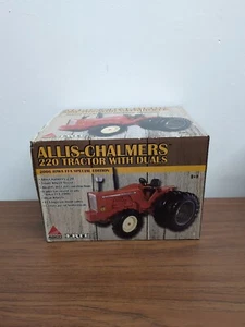 1/16 Ertl 2006 Iowa FFA Special Edition Allis Chalmers 220 Tractor w/ Duals - Picture 1 of 2