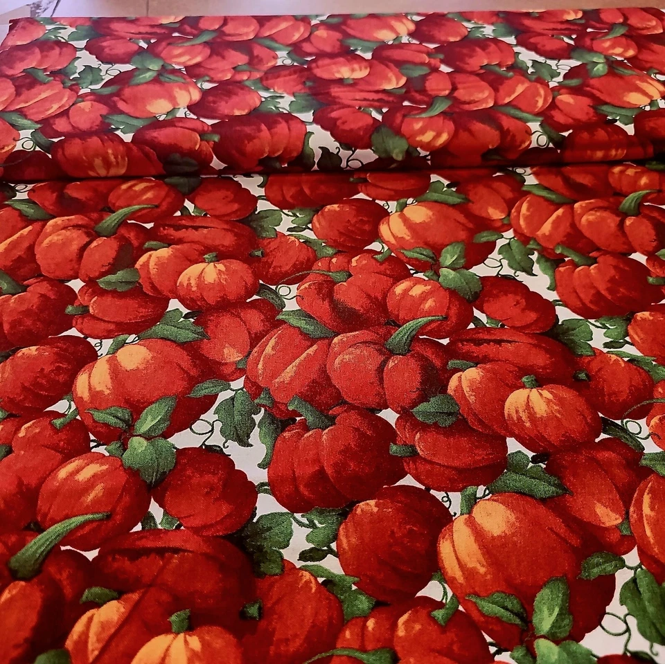 Calabazas de tela de algodón Harvest Festival acolchado en blanco otoño por yarda    Foto 1 de 1
