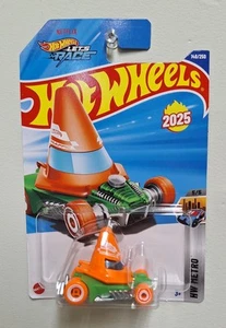 Hot Wheels 2025 Let's Race Orange Green Cone Shaker 148/250 HW Metro 5/5 H Case - Picture 1 of 5