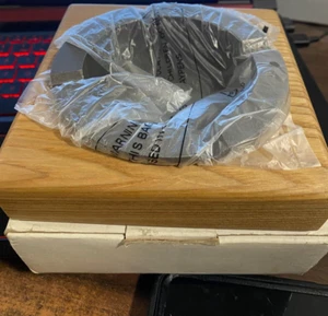 VTG Marlboro WOOD BLOCK w/ CAST METAL ASHTRAY Original Box 2002 - Picture 1 of 3