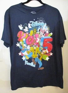 Neu mit Etikett Disney Fla. Unisex 2015 SS T-Shirt marineblau mit Mickey, Minnie, Donald usw. L - Bild 1 von 10