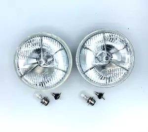 2 x CLASSIC P700 7" TRIPOD BEAM UNITS BPF BULB - FITS MANY CLASSIC CARS - Picture 1 of 8