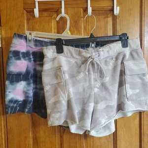 Victoria’s Secret Cargoshorts rosa Fleece roher Saum Größe L (2 Stück) - Bild 1 von 10