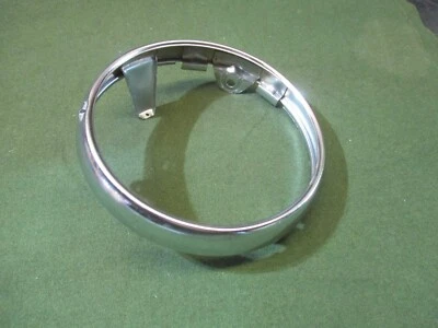 Llanta de faro SUZUKI RV90 TS100 TC100 Y MÁS NOS OEM 35111-25611 Foto 1 de 4