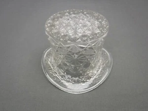 Vintage Clear Glass Top Hat Daisy & Button 4.5in wide 3.5in tall - Picture 1 of 8