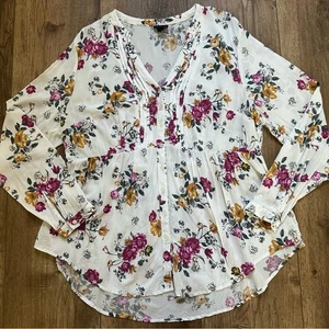 Torrid Floral Blouse, Long Sleeve, Lightweight, Flowy, Buttons, Size 1 (1X) - Picture 1 of 10