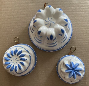 3 Vintage Ceramic Jello Mold Wall Hanging Decor (ABC Italian ?) chips - Picture 1 of 24