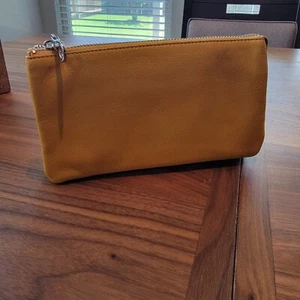 Neu Christopher Kon Gold Leder Clutch Geldbörse weich geschmeidig golden gelb - Bild 1 von 6