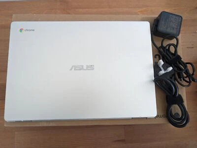 Asus C523N Chromebook 15.6" - Pentium N4200 1.1GHz - 4GB DDR4 - 32GB eMMc - Image 1 of 4