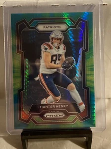 Tarjeta Hyper Prizm Hunter Henry 2023 verde SP #/175 Patriots 201 - Imagen 1 de 2