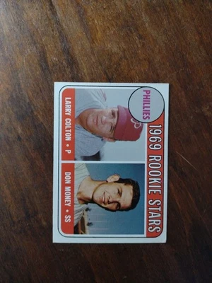 1969 Topps #454 PHILLIES ROOKIE STARS White Letters DON MONEY No Creases Read B - Image 1 of 2
