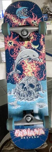Santa Cruz Skateboard Fabiana Delfino Skull Island Demon Dolphins 8,25 seltener Fund - Bild 1 von 22