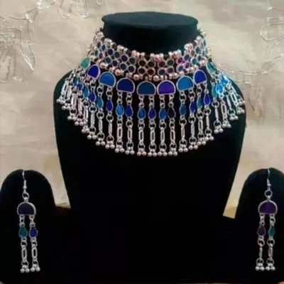 Conjunto de aretes y joyas gargantilla con espejo de plata oxidada de Bollywood indio Foto 1 de 3