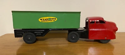 Camión de volteo lateral Wyandotte Construction Company CA-09 Foto 1 de 4