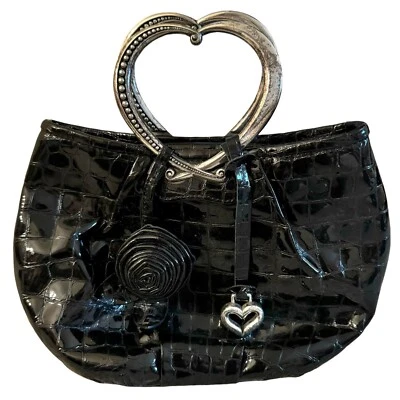 Bolso de Mano Brighton Negro Charol Cocodrilo Repujado Metal Plateado Asas Corazón Foto 1 de 4