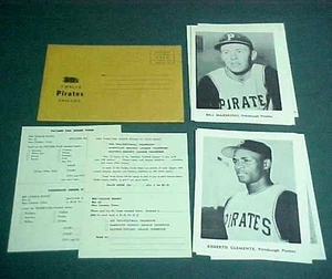 1958-61 Jay Publishing 12 Photo Set Pittsburgh Pirates w/ Clemente & Envelope - Picture 1 of 6