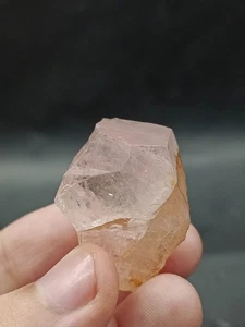 70 Carat Rare Natural Stone Morganite Crystal Mineral Specimen - Picture 1 of 11