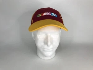 Sombrero Trucker Nascar - Borgoña y Amarillo - Imagen 1 de 5