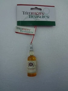 Trimmery Treasures Ornament - Wein Schnaps Flasche Neu aus altem Lagerbestand - Bild 1 von 4