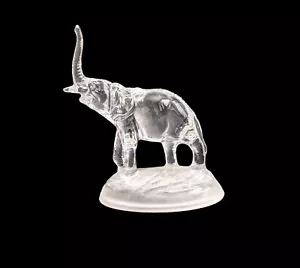 Vintage Lead Crystal Elephant Figurine Frosted Base Cristal D'Arques France - Picture 1 of 8