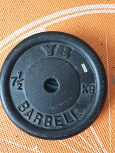 body/ york brand 7.5 kg disc, 4 discs total weight 30 kg 1 inch diameter hole - Picture 1 of 2
