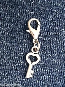 Schlüssel Tibetisches Silber Charm Lesezeichen Armband Scrapbooking 1/4 x 1/2" - Bild 1 von 1