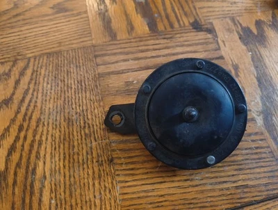 Yamaha 550 XZ VISION XZ550 Used Horn 1982  - Image 1 of 4