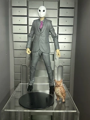 Figura suelta McFarlane DC Multiverse Gold Label Court of Owls OWL de 7" de paquete de 3 Foto 1 de 3