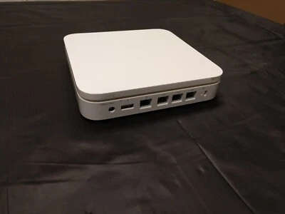 Apple AirPort Extreme 54Mbps 3-Port 1000Mbps Wireless N Router (MC340LL/A) - Image 1 of 3