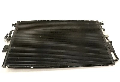 Nuevo condensador de aire acondicionado OEM GM 15897864 Saturn Vue SUV 3,5 L 2004-2007 Foto 1 de 4