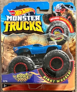 Monster Trucks Giant Wheels #12/16 Rodger Dodger #FYJ47 1:64 Hot Wheels 2020 - Imagen 1 de 2