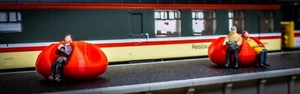 Station Seat Pods 1970s-2000s - OO Gauge (Pack of 3) - Picture 1 of 2