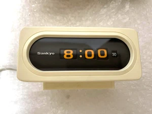 Sankyo DT-601Z Flip Clock White Vintage Retro Pop Japan Rare Patapata 70's - Picture 1 of 7