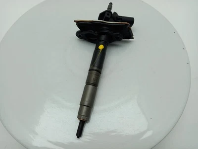 VOLKSWAGEN PASSAT CC Fuel Injector 2008-2012  - Image 1 of 4