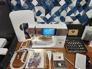 Bernina B 790 Plus Crystal Sew/Quilt/Emb Machine! SDT module! Suitcases included - Picture 1 of 19