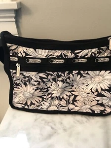 LeSportsac Deluxe Everyday Bag Daisy Print With Pouch (two Tiny Red MarksInside - Picture 1 of 12