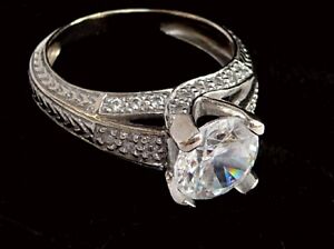 14k Victoria Wieck 2CT Ring 5.2gr Solid White Gold Engagement Solitaire Sz 7.5