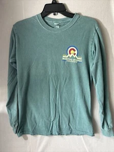 Manitou Springs Colorado T Shirt Small Gildan Green Long Sleeve - Picture 1 of 15