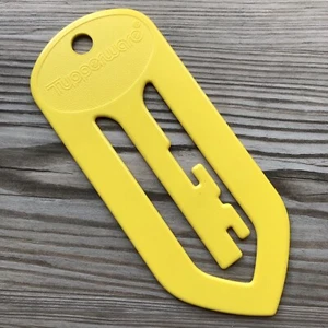 Tupperware Cookbook Recipe Paper Clip Book Marker Vintage 80's Retro Yellow - Picture 1 of 7