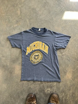 复古 70 年代 80 年代密歇根州立大学铃铛风格 T 恤真复古 MSU — 第 1/4 张图片