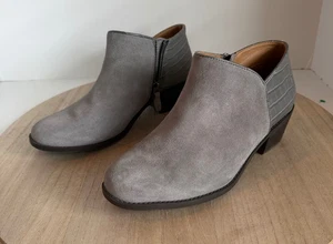 Vionic Marissa graue Wildleder-Stiefeletten Damengröße 7 niedriger Absatz seitlicher Reißverschluss bequem - Bild 1 von 7