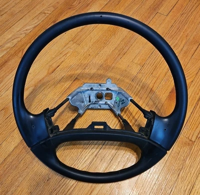OEM 1992 - 1996 FORD F150 F250 F350 Bronco STEERING WHEEL - NON AIRBAG - Image 1 of 4
