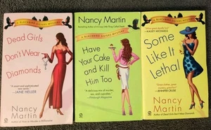 Lot of 3 Nancy Martin Blackbird Sisters Mystery PB Books Some Like It Lethal - Foto 1 di 3