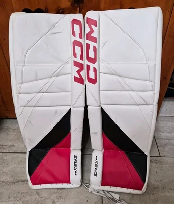 Almohadillas de portero de hockey sobre hielo CCM 31+1 protectoras de piernas usadas juveniles Foto 1 de 4