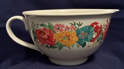 The Pioneer Woman Melamine Floral 2 Cup Measuring Cup with Spout Plastic - Image 1 of 4