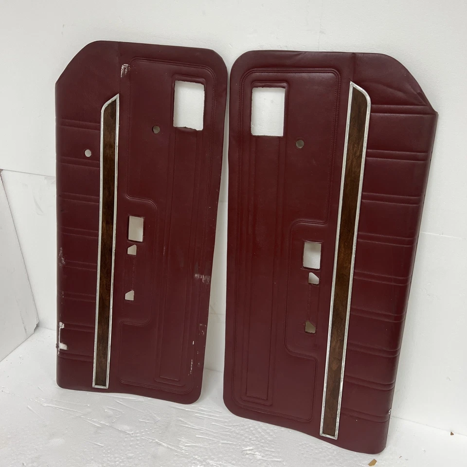 Ford LTD 1969 panel de puerta interior convertible conjunto original diestro - rojo Foto 1 de 4