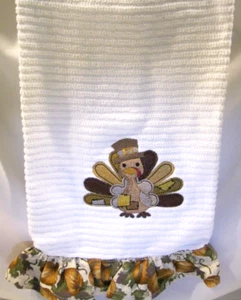 LONGABERGER Pumpkin PATCH Embroidered TURKEY Handmade Towel THANKSGIVING EUC - Picture 1 of 3