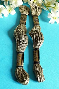 097A/Lovely Lot 2 Skeins Mouliné DMC N° 25 Color Grey Green N° 3022 - Picture 1 of 3